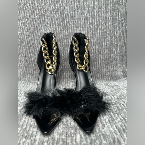 FASHION NOVA BLACK & GOLD HEELS - SIZE 7 - Picture 3 of 5
